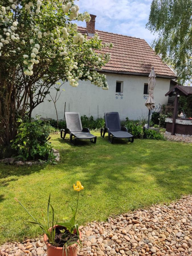 Lovely Cottage Home Velence Exterior foto