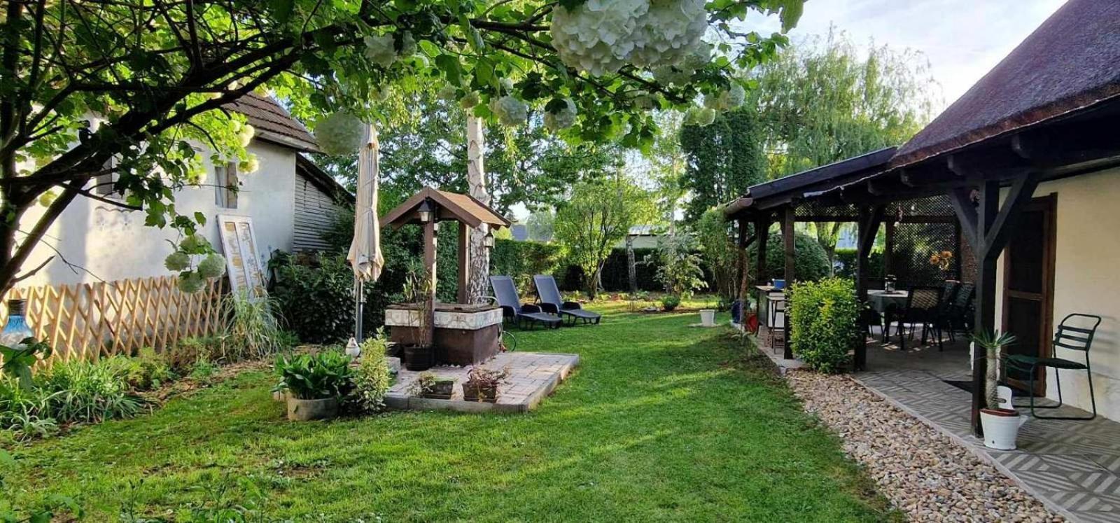 Lovely Cottage Home Velence Exterior foto
